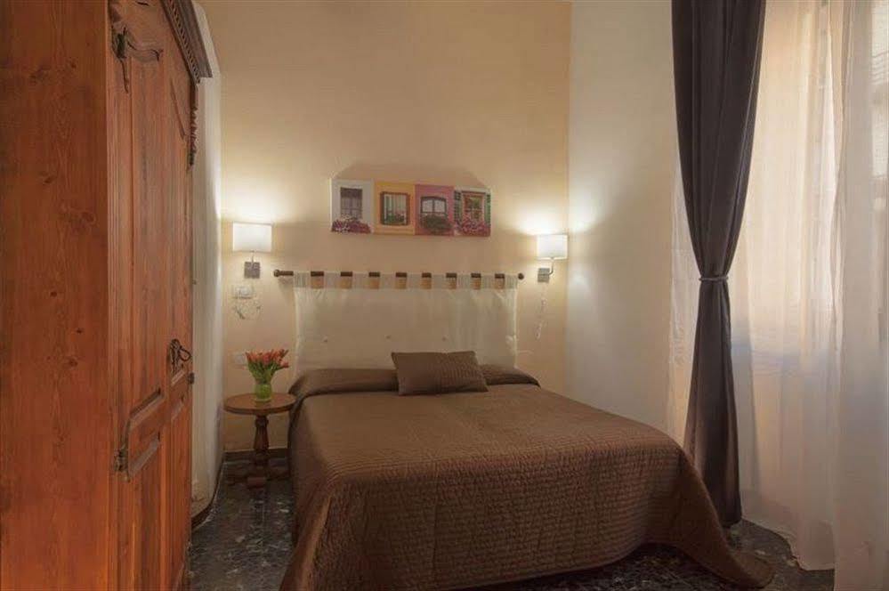 Bed & Bed Peterson 2* Florença